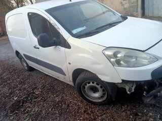 2011 Peugeot Partner II, белый, 375000 рублей, вид 1