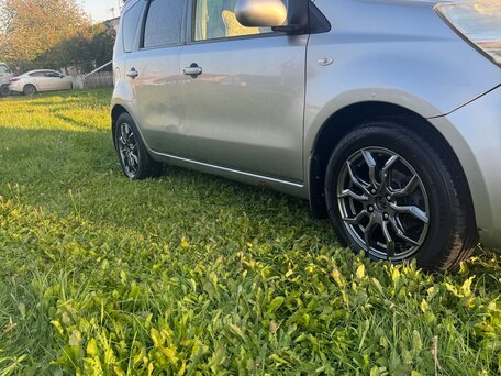 2009 Nissan Note I Рестайлинг, серый, 500000 рублей, вид 4