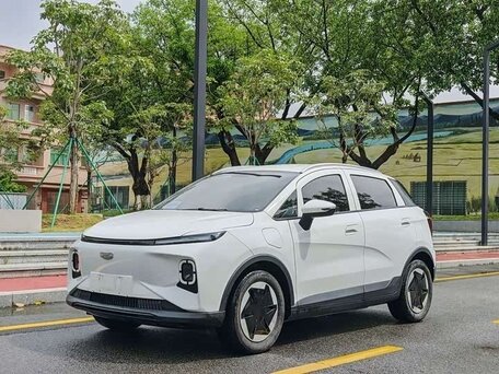Geely Geometry E