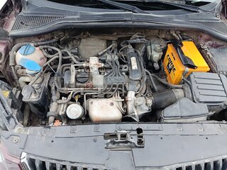 2010 Skoda Yeti I, пурпурный, 620000 рублей, вид 5