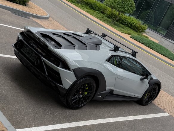 2024 Lamborghini Huracán Sterrato I Рестайлинг, серый, 33700000 рублей - вид 12