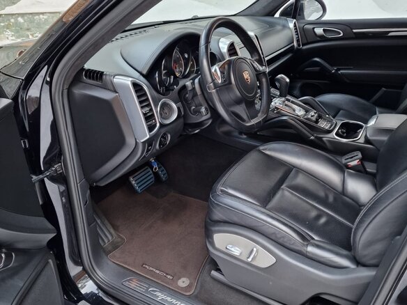 2010 Porsche Cayenne S II (958), чёрный, 3300000 рублей - вид 7