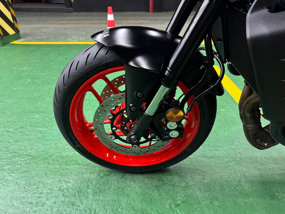 2021 Yamaha MT-09 (FZ-09), серый, 1150000 рублей - вид 24