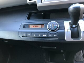 2011 Honda Freed I, серебристый, 980000 рублей, вид 5