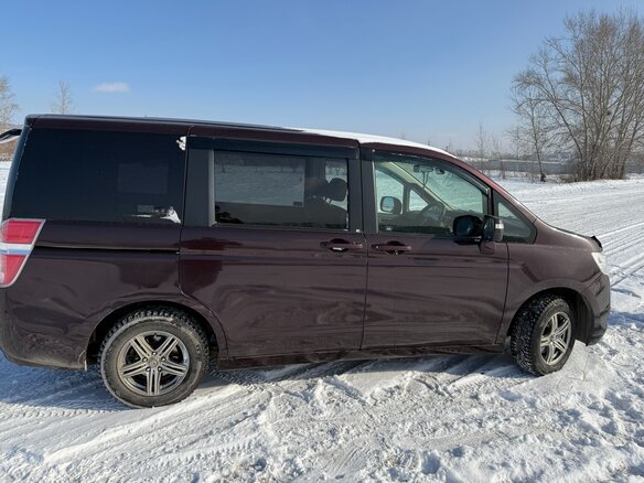 2010 Honda Stepwgn IV, пурпурный, 1530000 рублей - вид 1
