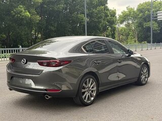 2022 Mazda 3 Axela IV (BP), серый, 1380000 рублей, вид 5