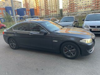 2011 BMW 5 серии 523i VI (F10/F11/F07), серый, 1250000 рублей, вид 2