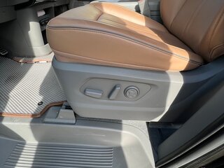 2022 Hyundai Staria I, чёрный, 5900000 рублей, вид 4