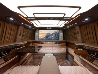 2026 Mercedes-Benz V-Класс Extra Long 300 d экстра длинный III (W447) Рестайлинг 2, чёрный, 54900000 рублей, вид 1