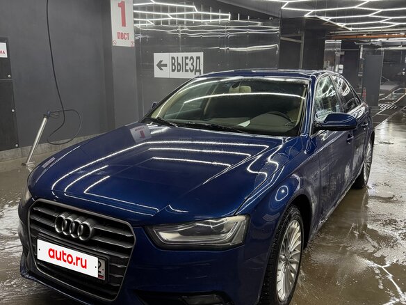 2014 Audi A4 IV (B8) Рестайлинг, синий, 1000000 рублей