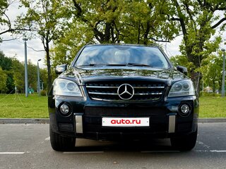 2008 Mercedes-Benz M-Класс 500 II (W164) Рестайлинг, чёрный, 1990000 рублей, вид 1