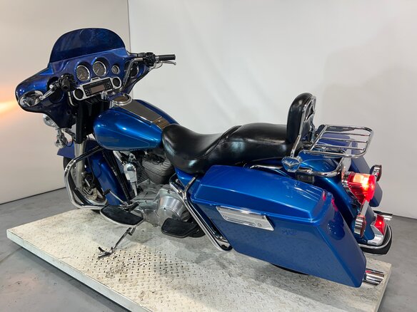 2006 Harley-Davidson Electra Glide, синий, 510000 рублей - вид 7