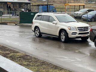 2010 Mercedes-Benz GL-Класс 350 CDI BlueEfficiency I (X164) Рестайлинг, белый, 1750000 рублей, вид 1