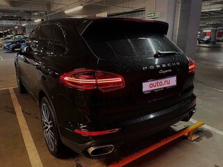 2016 Porsche Cayenne II Рестайлинг (958), чёрный, 2999000 рублей, вид 4