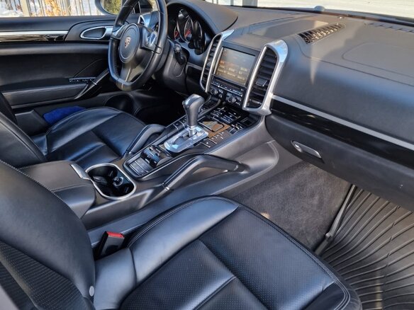 2010 Porsche Cayenne S II (958), чёрный, 3300000 рублей - вид 8