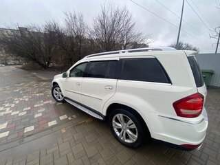2010 Mercedes-Benz GL-Класс 350 CDI BlueEfficiency I (X164) Рестайлинг, белый, 1750000 рублей, вид 4