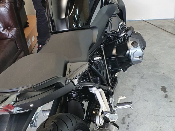 2021 BMW R 1250 R, чёрный, 1499950 рублей - вид 3