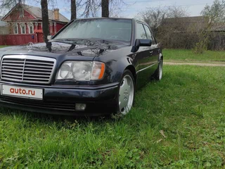 1995 Mercedes-Benz E-Класс 500 I (W124), чёрный, 6000000 рублей, вид 1