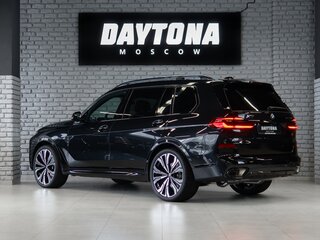 2026 BMW X7 40i I (G07) Рестайлинг, чёрный, 17700000 рублей, вид 5