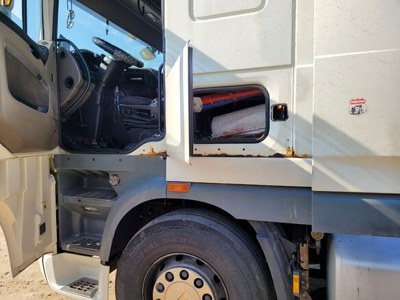 2014 DAF XF 105, белый, 3400000 рублей - вид 2