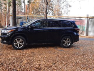 2014 Toyota Highlander III (XU50), чёрный, 3090000 рублей, вид 4