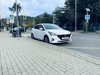 2019 Hyundai Solaris II, белый, 1350000 рублей, вид 5