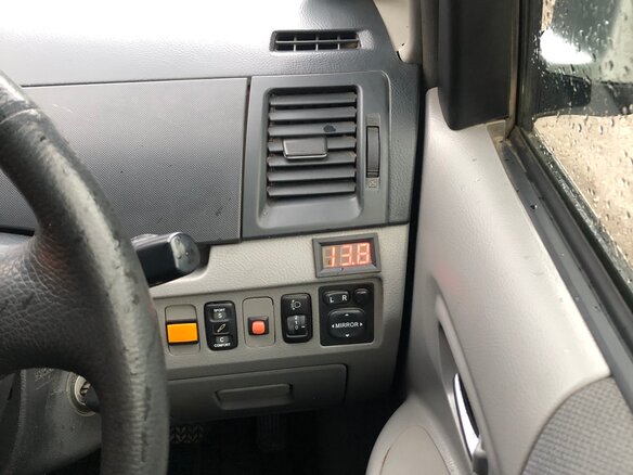 2002 Toyota Voxy I (R60), серебристый, 807000 рублей - вид 10