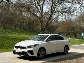 2020 Kia Cerato IV, белый, 2100000 рублей, вид 1