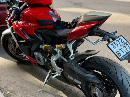 2022 Ducati Streetfighter V2, красный, 1348000 рублей, вид 2