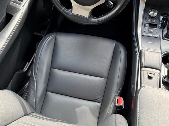 2019 Lexus NX 200 I Рестайлинг, белый, 2900000 рублей - вид 17