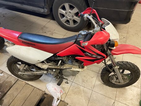 2005 Honda XR 50, красный, 100000 рублей, вид 2