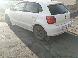 2011 Volkswagen Polo V, белый, 750000 рублей, вид 4