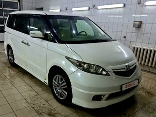 2005 Honda Elysion I, белый, 1200000 рублей, вид 2