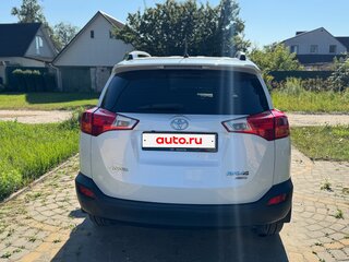 2013 Toyota RAV4 IV (XA40), белый, 2000000 рублей, вид 4