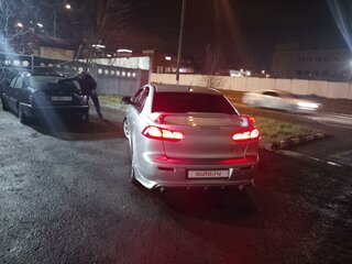 2007 Mitsubishi Lancer X, серебристый, 700000 рублей, вид 3