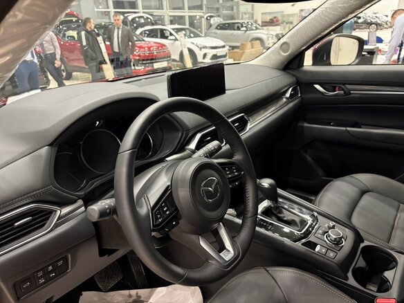 2025 Mazda CX-5 II Рестайлинг, красный, 3900000 рублей - вид 9
