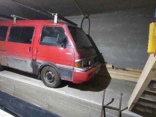 1991 Mazda Bongo III, красный, 555555 рублей, вид 3