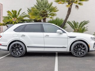 2022 Bentley Bentayga Speed I Рестайлинг, белый, 25328490 рублей, вид 3