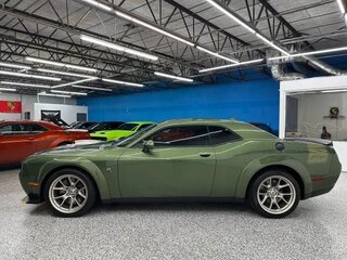 2023 Dodge Challenger R__T III Рестайлинг 2, зелёный, 15040584 рублей, вид 4