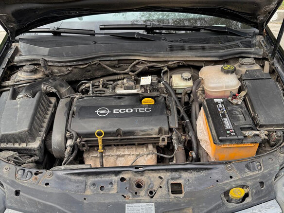 2008 Opel Astra GTC H Рестайлинг, чёрный, 610000 рублей - вид 12