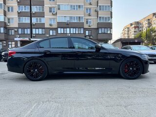2019 BMW M5 VI (F90), чёрный, 7590000 рублей, вид 5