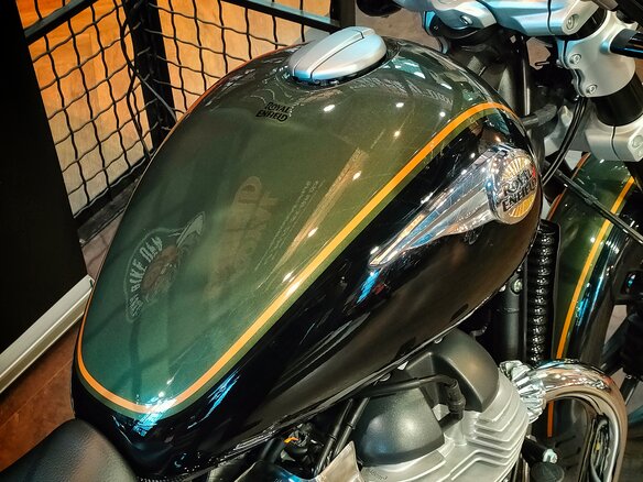 2026 Royal Enfield Super Meteor, зелёный, 773000 рублей - вид 4