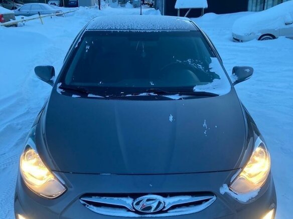 2011 Hyundai Solaris I, чёрный, 900000 рублей