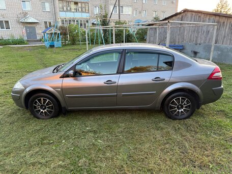 2008 Renault Megane II Рестайлинг, серый, 430000 рублей, вид 5