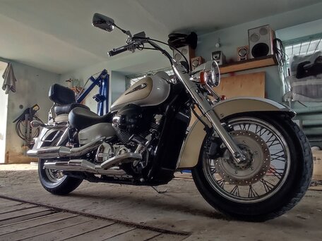 2007 Honda Shadow 750, белый, 680000 рублей, вид 2