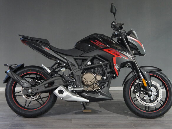 2026 Voge 300R, чёрный, 356000 рублей - вид 1