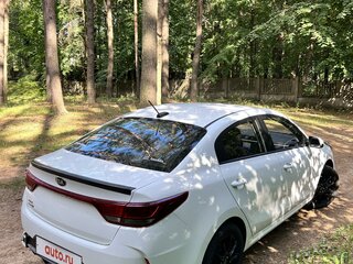 2020 Kia Rio IV Рестайлинг, белый, 1550000 рублей, вид 2