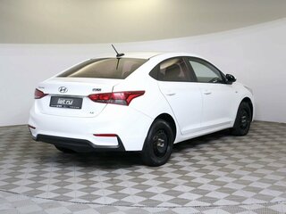 2017 Hyundai Solaris II, белый, 625000 рублей, вид 5