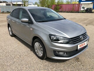 2017 Volkswagen Polo V Рестайлинг, серебристый, 1520000 рублей, вид 3
