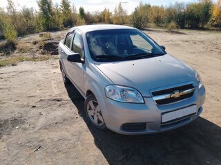 2010 Chevrolet Aveo I Рестайлинг, серебристый, 500000 рублей, вид 3